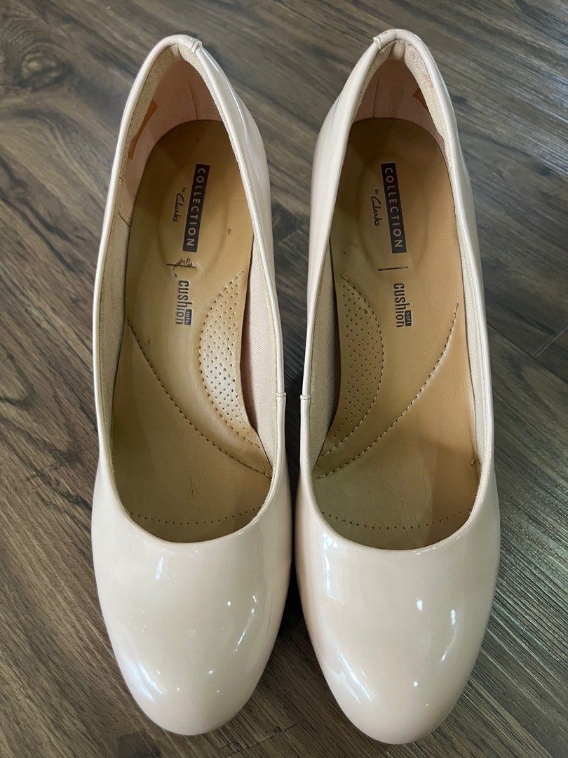 Clarks nude patent shoes online