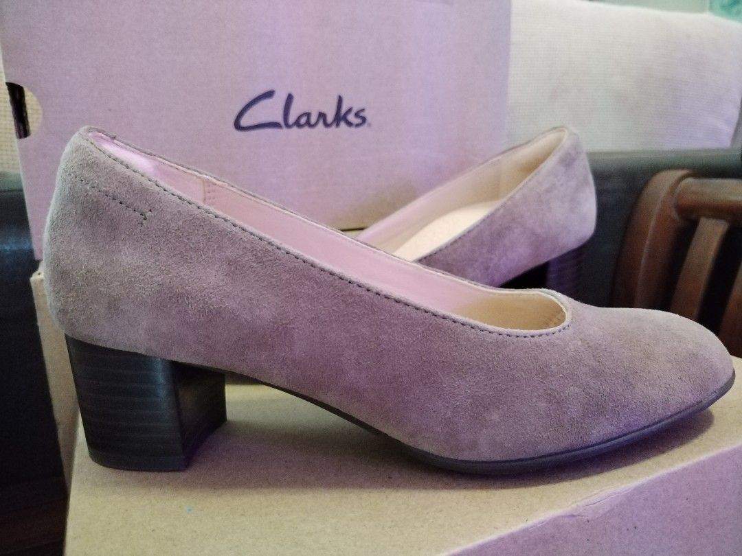 Clark s suede pumps