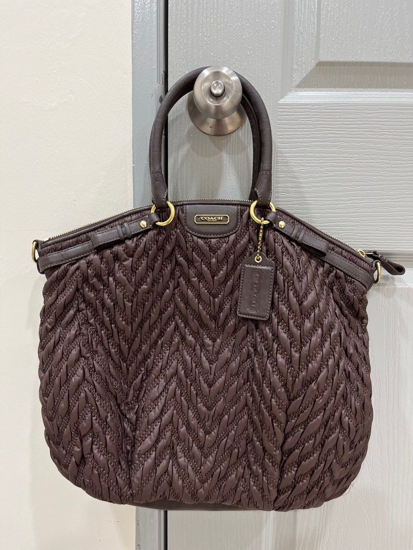 Coach lindsey cheap satchel