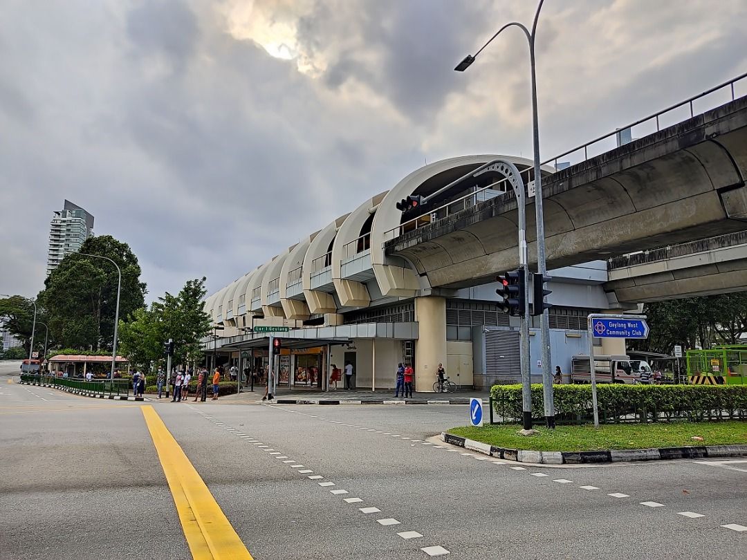Corner lot Shop (ground floor) facing Kallang MRT for rent, Property ...