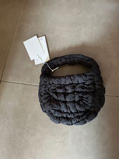 （分類：）位於 。 由 akasflp 提交（商品編號 1259985988，圖片 1）。簡介： 。