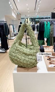 Shop Tory Burch ROBINSON Shoulder Bags (137152 082) by FSshop51