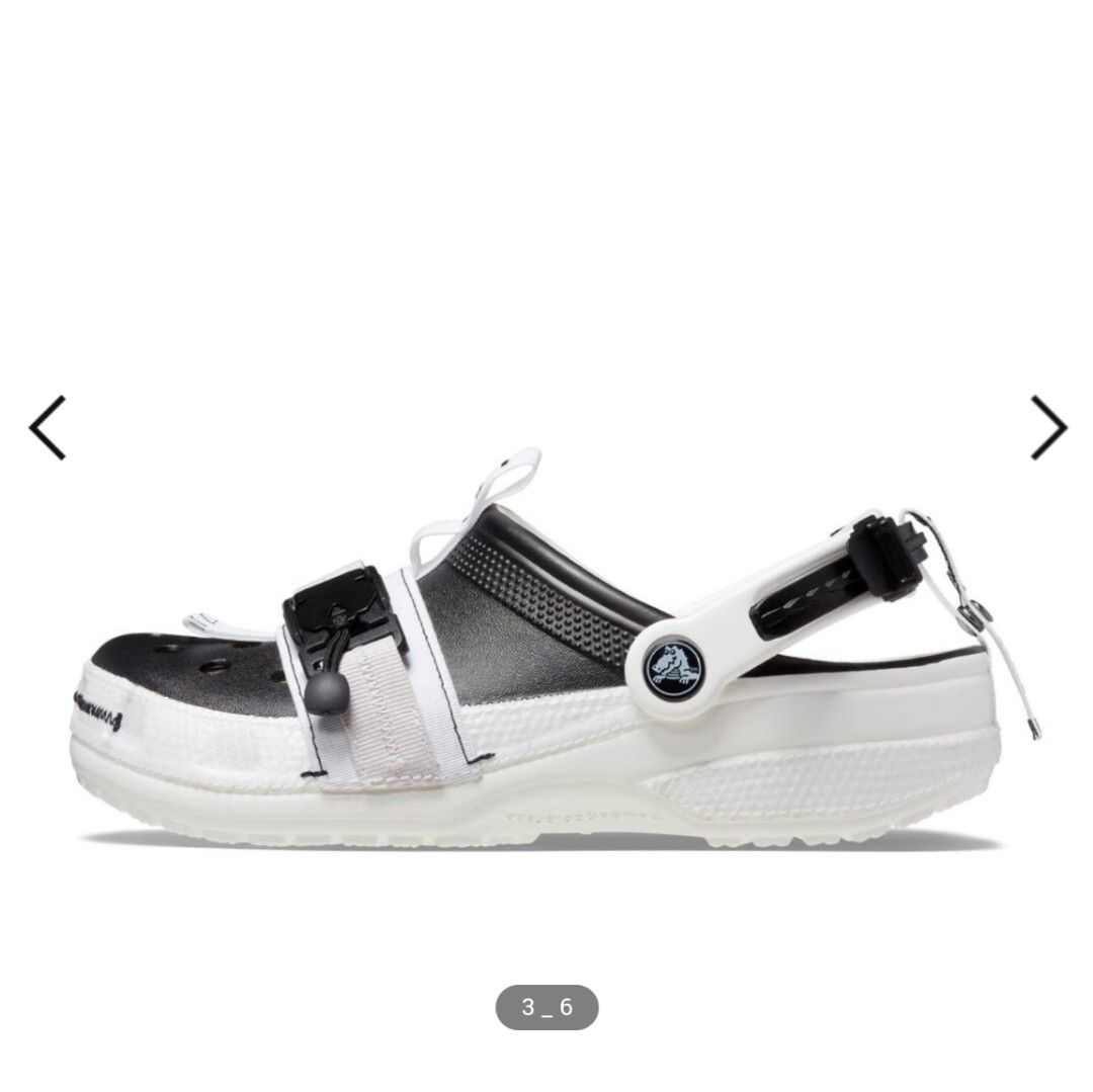 White crocs hotsell with 3 straps