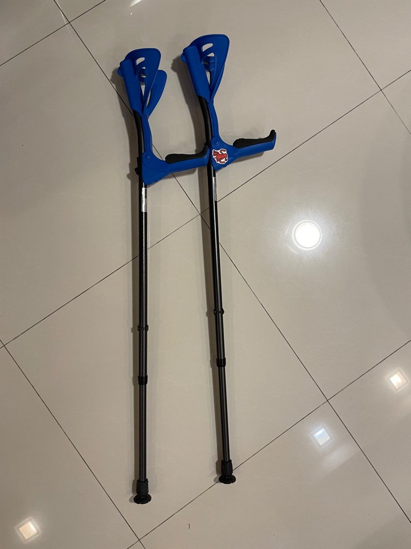 Crutches, Health & Nutrition, Braces, Support & Protection on Carousell
