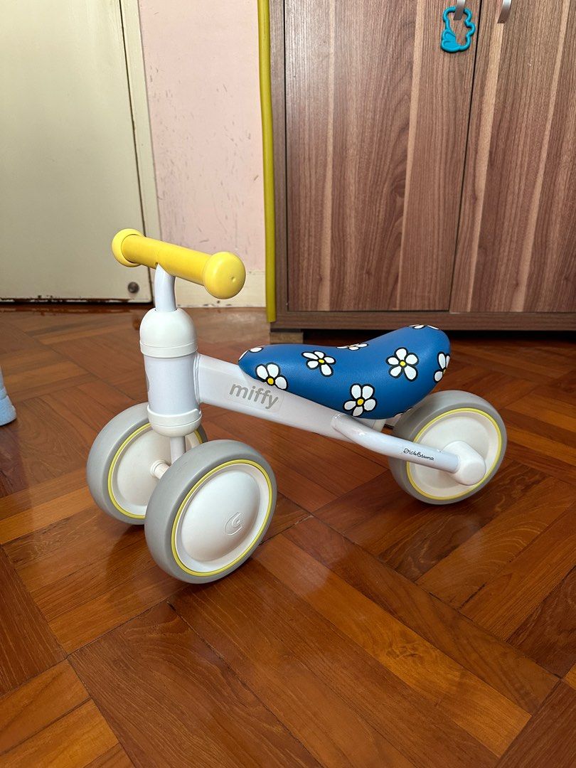 D-bike Mini Plus 滑步平衡車Miffy, 兒童＆孕婦用品, 外出用品, 外出