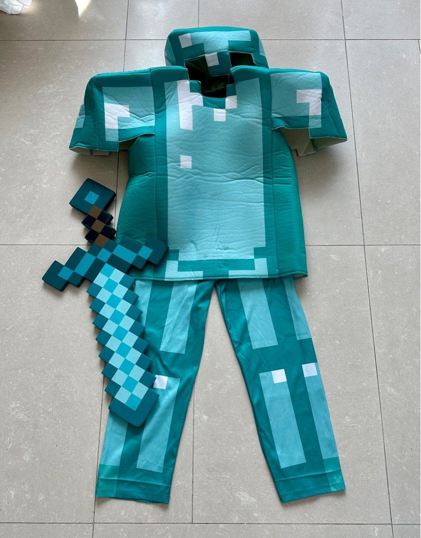 Deluxe Minecraft Armor Kid's Costume + Accessories, 兒童＆孕婦用品, 嬰兒及小童流行時尚-  Carousell