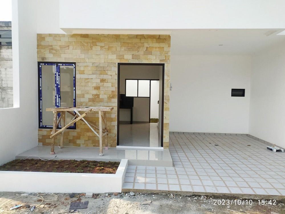 dijual_rumah_baru_2_lantai_di__1697271682_f6e9bb12_progressive