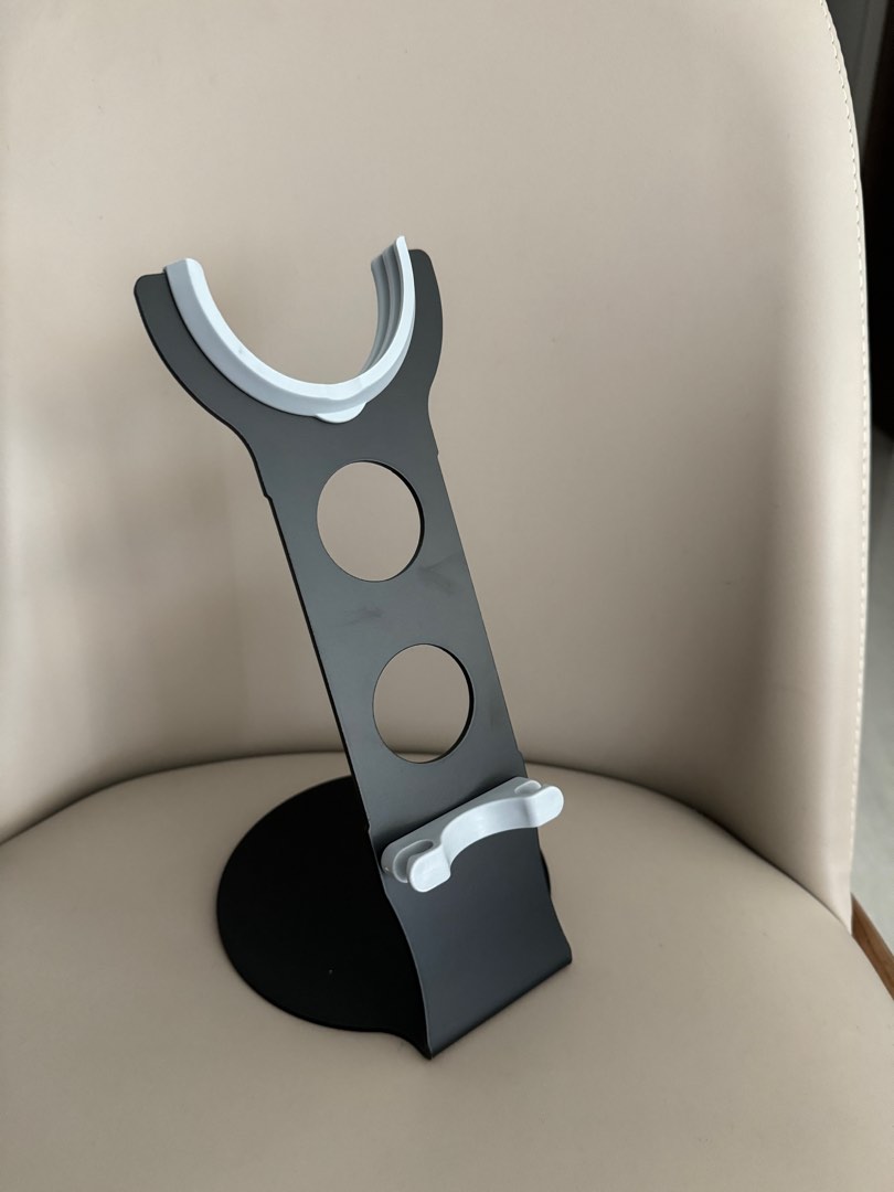 Dyson/Laifen Hair Dryer Stands, Beauty & Personal Care, Hair on Carousell