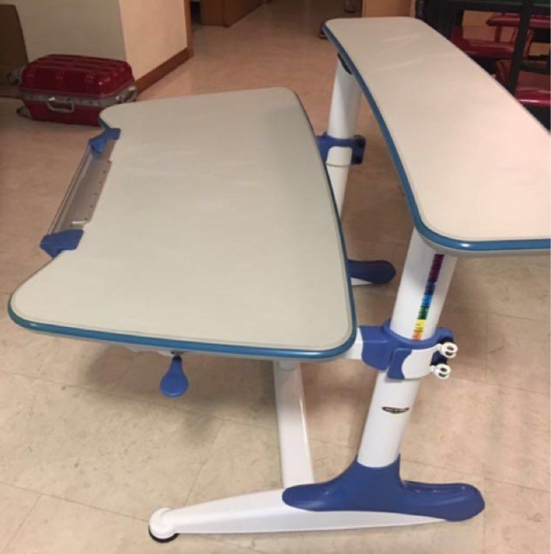 Study table and chair for 3 year discount old
