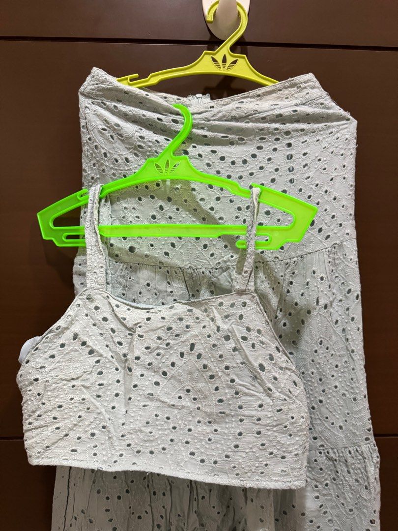 Eyelet coordinates in mint green (Category: Sets or Coordinates) located in Batangas. Submitted by thearchivebyjea (Listing ID 1259984789, Image 2). Description: .