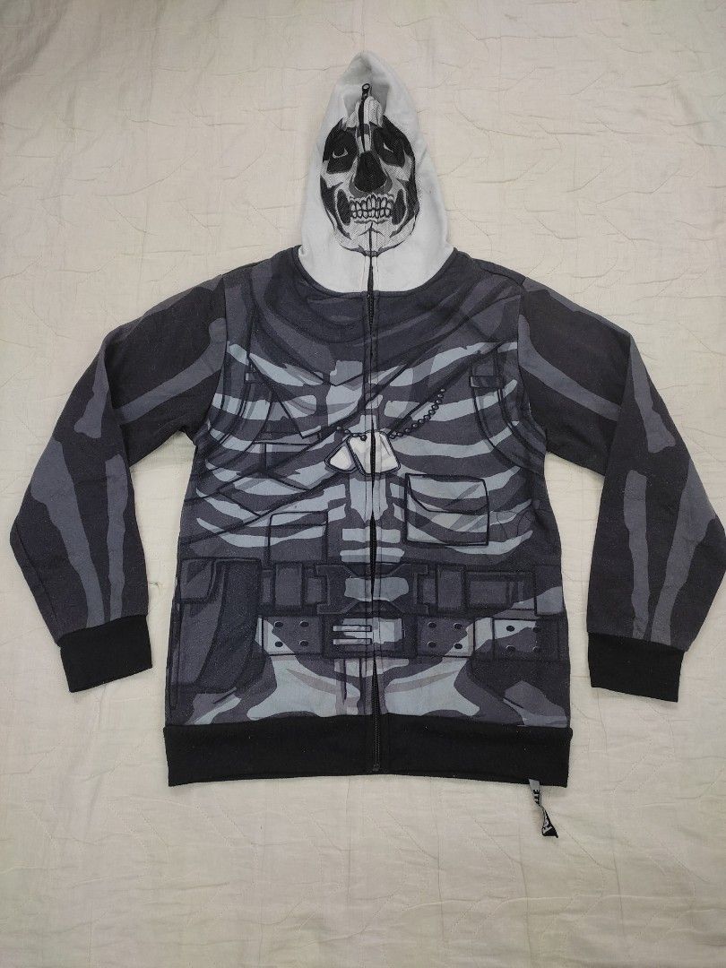 Fortnite Skull Full Zip Hoodie Men s Fashion Coats Jackets and Outerwear on Carousell