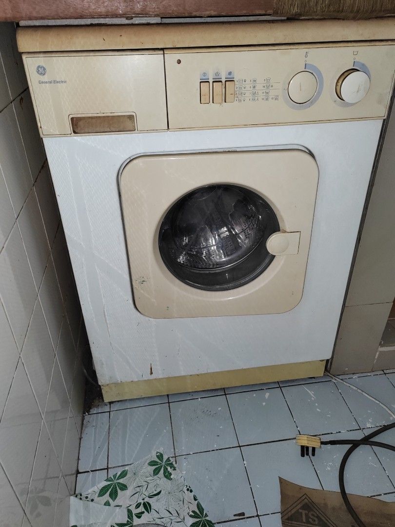 Free Spoiled washing machine, TV & Home Appliances, Washing Machines