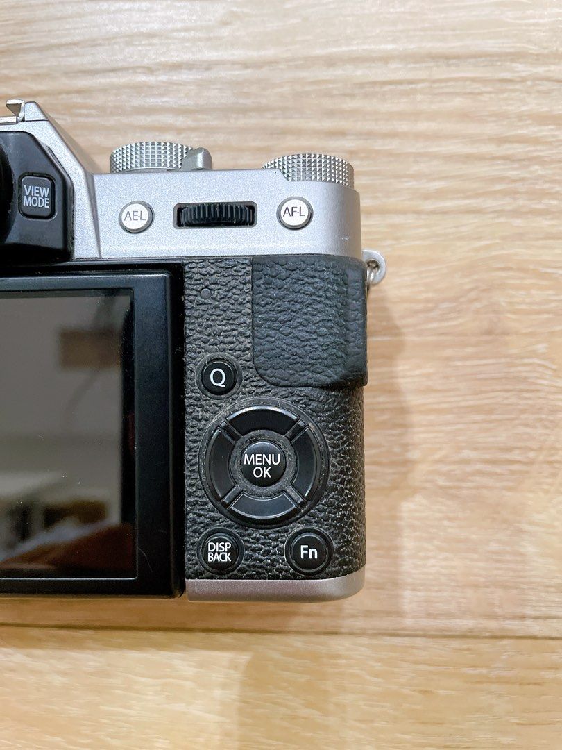 Fuji XT10 Body only, Photography, Cameras on Carousell