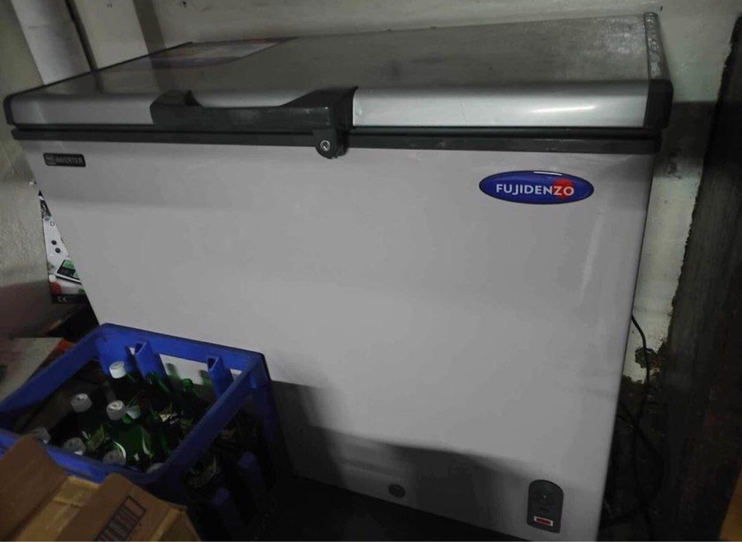 FUJIDENZO chest freezer 2nd hand (with warranty), TV & Home Appliances