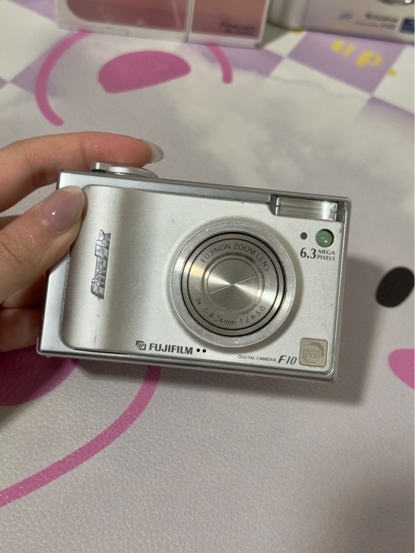 Fujifilm Finepix F10 digital camera, Photography, Cameras on Carousell