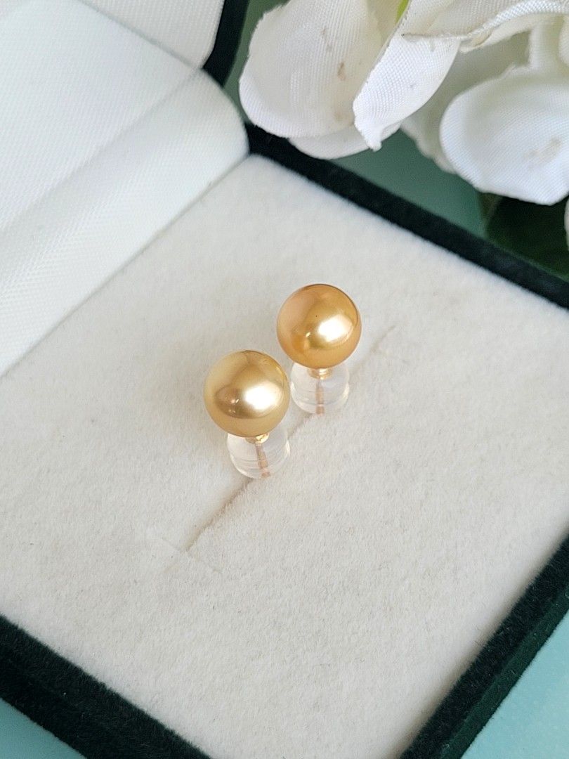 Genuine 18K Gold South Sea Gold Earrings Stud
