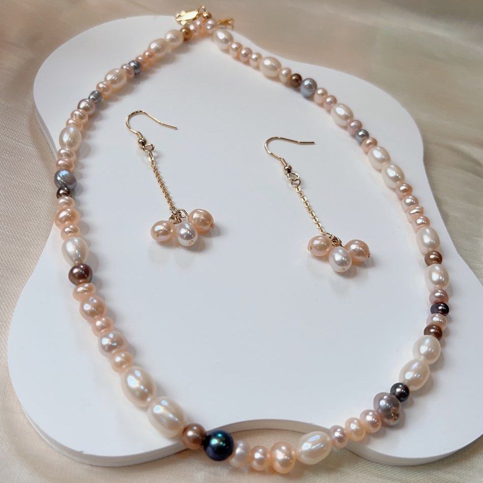Cheap pearl necklace hotsell and earring set
