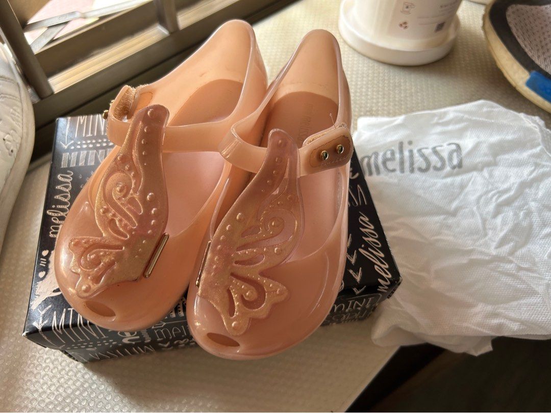 Girls discount melissa sandals