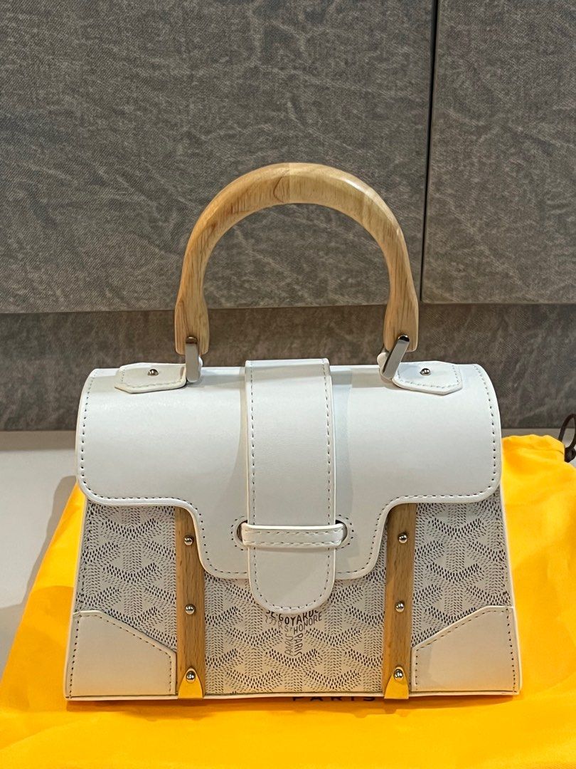 Goyard Saigon Crossbody White, Women's Fashion, Bags & Wallets, Cross-body  Bags on Carousell