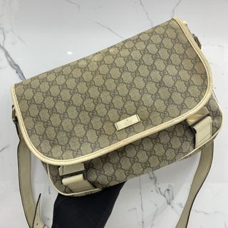 Gucci GG Canvas Crossbody Bag (SHG-33130) – LuxeDH