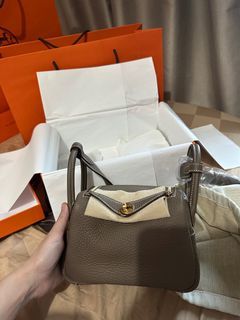 Hermes Mini Lindy ( duo colors: Sesame/lime), Luxury, Bags & Wallets on  Carousell