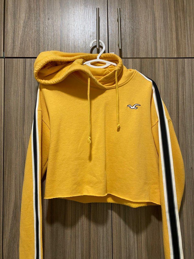 Crop hoodie hollister deals