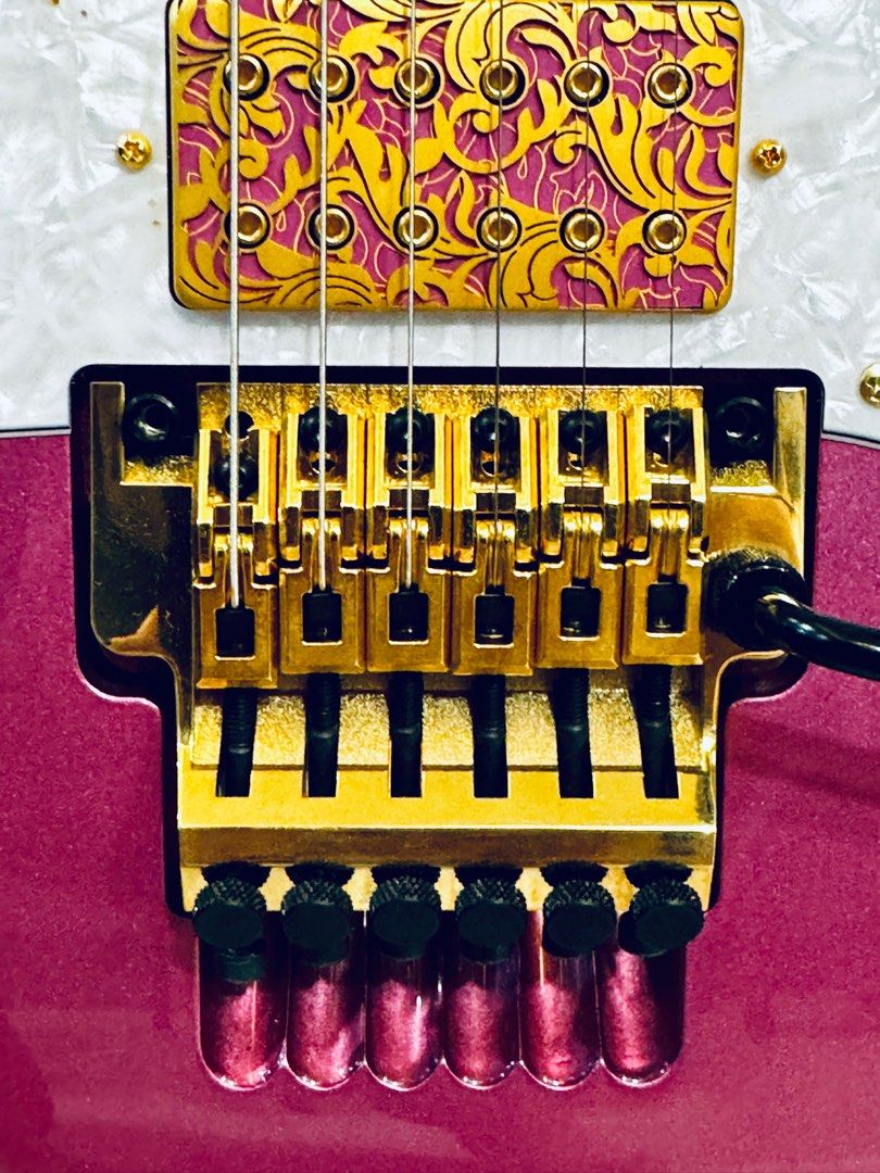 Ibanez pia store panther pink