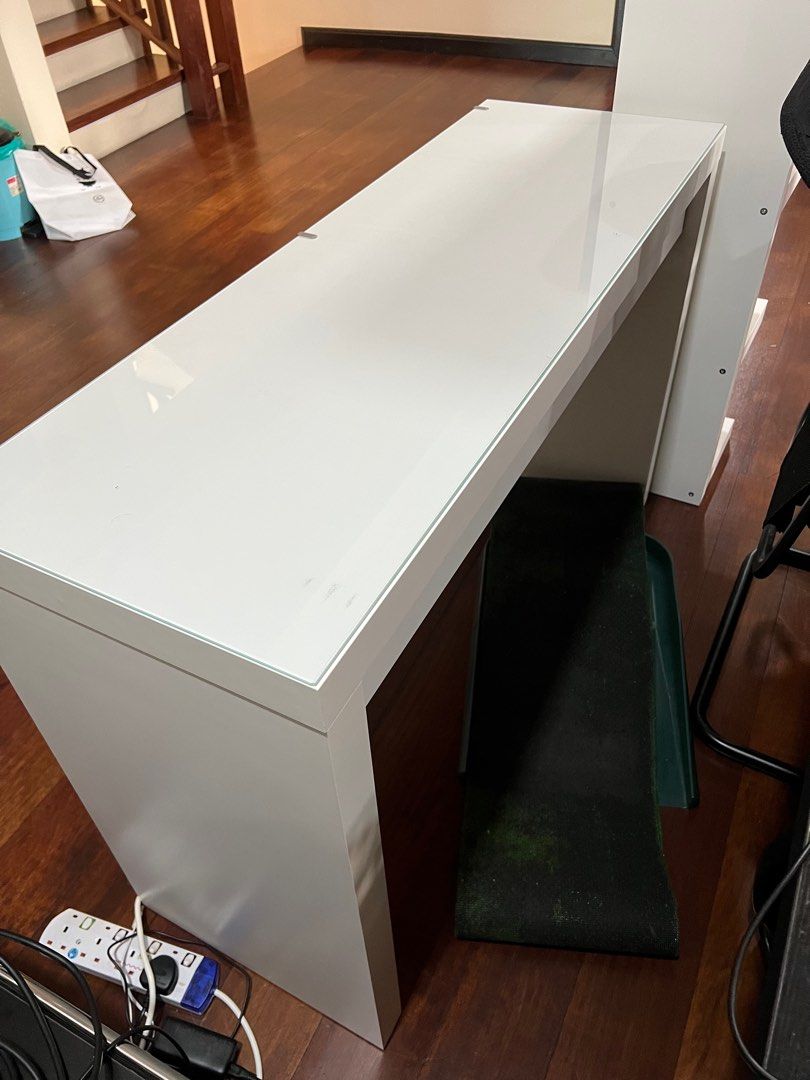 Ikea malm white dressing clearance table