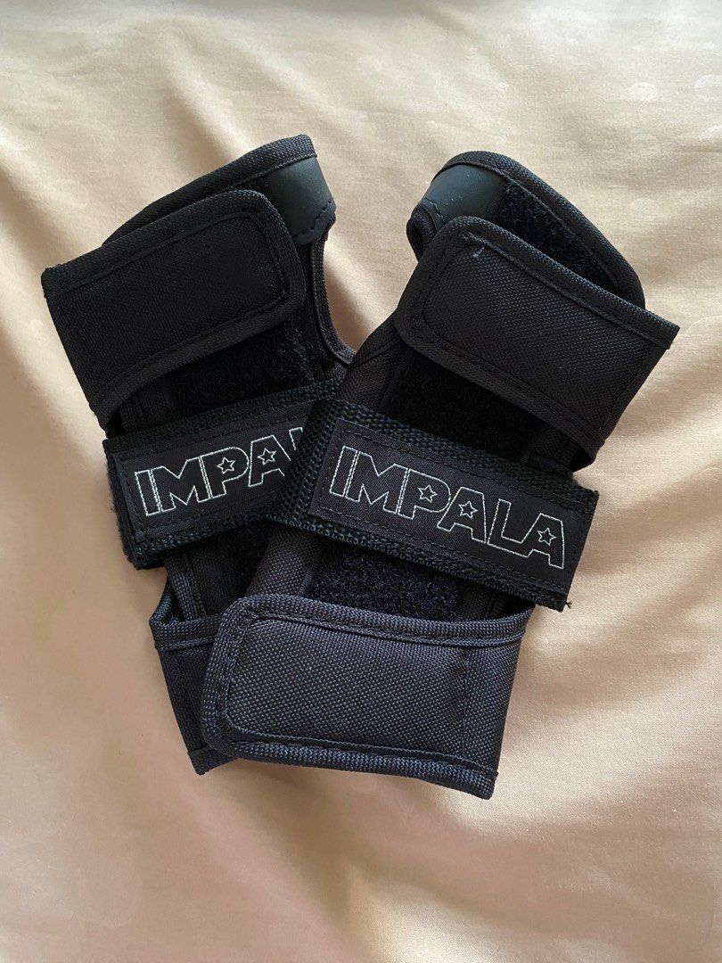 IMPALA Knee, elbow, wrist pads & guards for rollerblading or skating