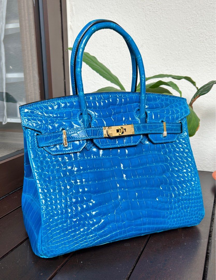 Muscular Nilo Crocodile bellyskin BK 30cm Blue Marine, Gold Hardware,  Women's Fashion, Bags & Wallets, Tote Bags on Carousell