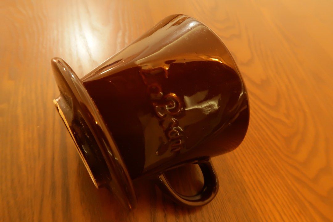 Kalita Pour Over (Category: Coffee Machines & Makers) located in Lipa City. Submitted by tunying24 (Listing ID 1260076419, Image 3). Description: Used it for display/aesthetic purposes in our coffee shop. Fully functional but i suggest clean it thorougly before using. Kalita Medium size - 450 Kalita Small size- 350 Levin Brown Small size- 350 2 Generic plain - 200 each or 300’for take all Open for shipping.