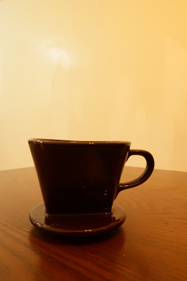 Kalita Pour Over (Category: Coffee Machines & Makers) located in Lipa City. Submitted by tunying24 (Listing ID 1260076419, Image 2). Description: Used it for display/aesthetic purposes in our coffee shop. Fully functional but i suggest clean it thorougly before using. Kalita Medium size - 450 Kalita Small size- 350 Levin Brown Small size- 350 2 Generic plain - 200 each or 300’for take all Open for shipping.