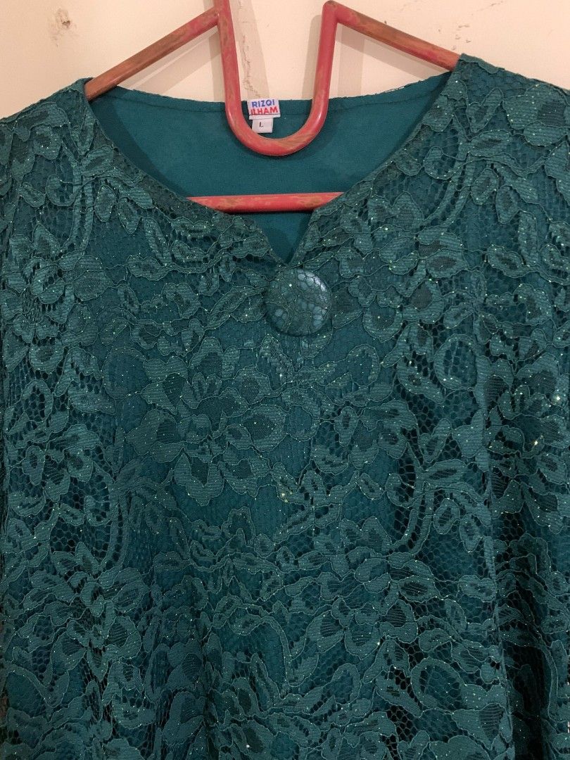 Kebaya Brokat Hijau, Fesyen Wanita, Pakaian Wanita, Atasan di Carousell