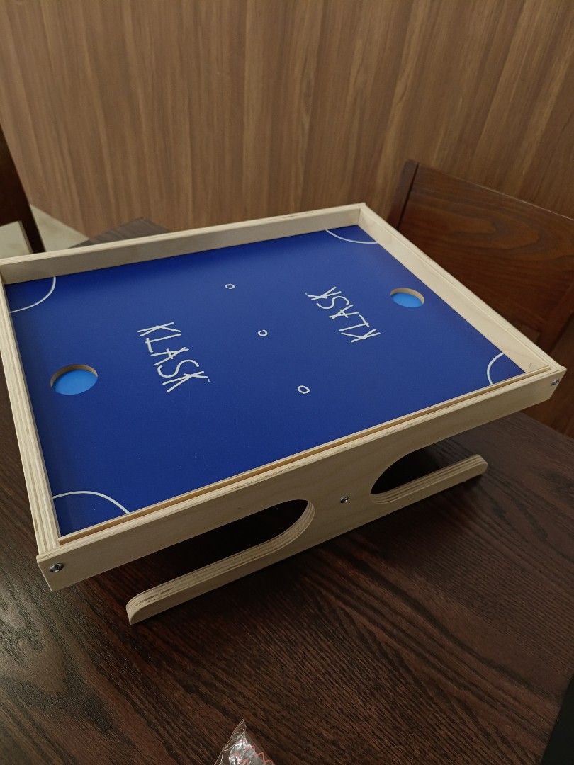 KLASK 4: The 4 Player Magnetic Party Game of Skill - for Kids and Adults of  All Ages That's Half Foosball, Half Air Hockey