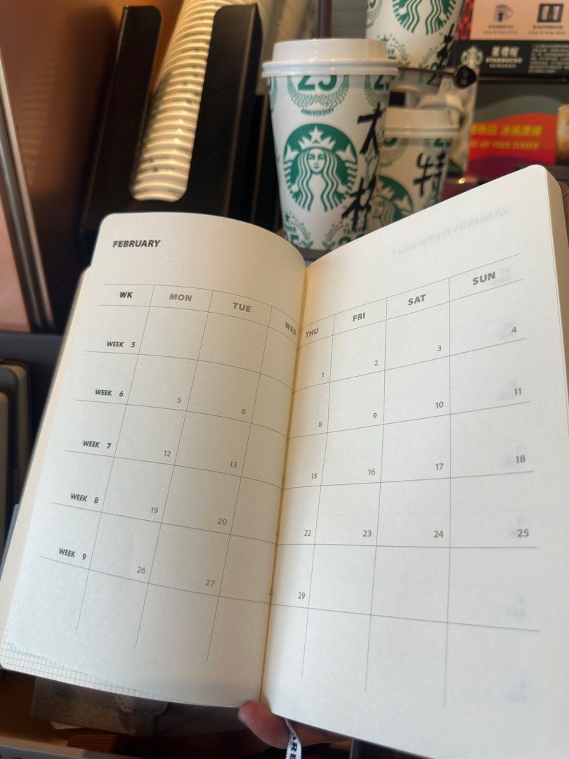Update 1 set left. 2025 Starbucks Planner + Tote (Taiwan), Hobbies