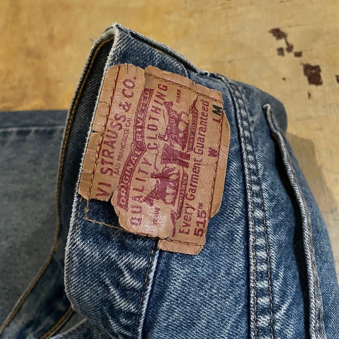 Levi’s 515 low bootcut (Category: Jeans) located in Malabon City. Submitted by zyzyzy_sleepy (Listing ID 1260027064, Image 3). Description: Levi’s 515 Low bootcut (No distressing anywhere, still in really good condition) Price: 800 Waist: 17.75” Inseam: 31.5” Leg opening: 9.5” Rise: 10.5” .
