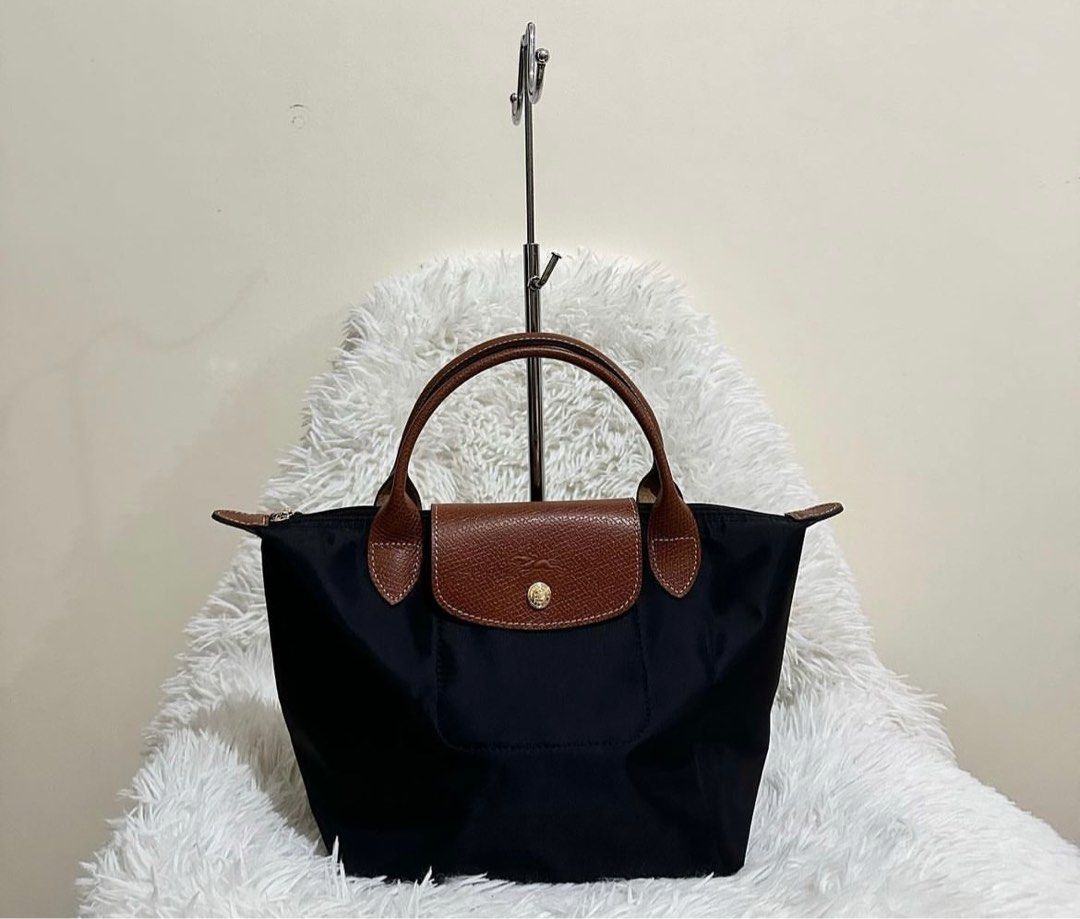 Longchamp small short handle black