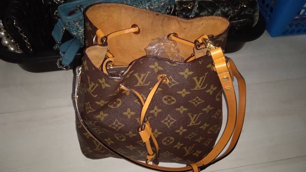 Louis vuitton crossbody bag second hand sales