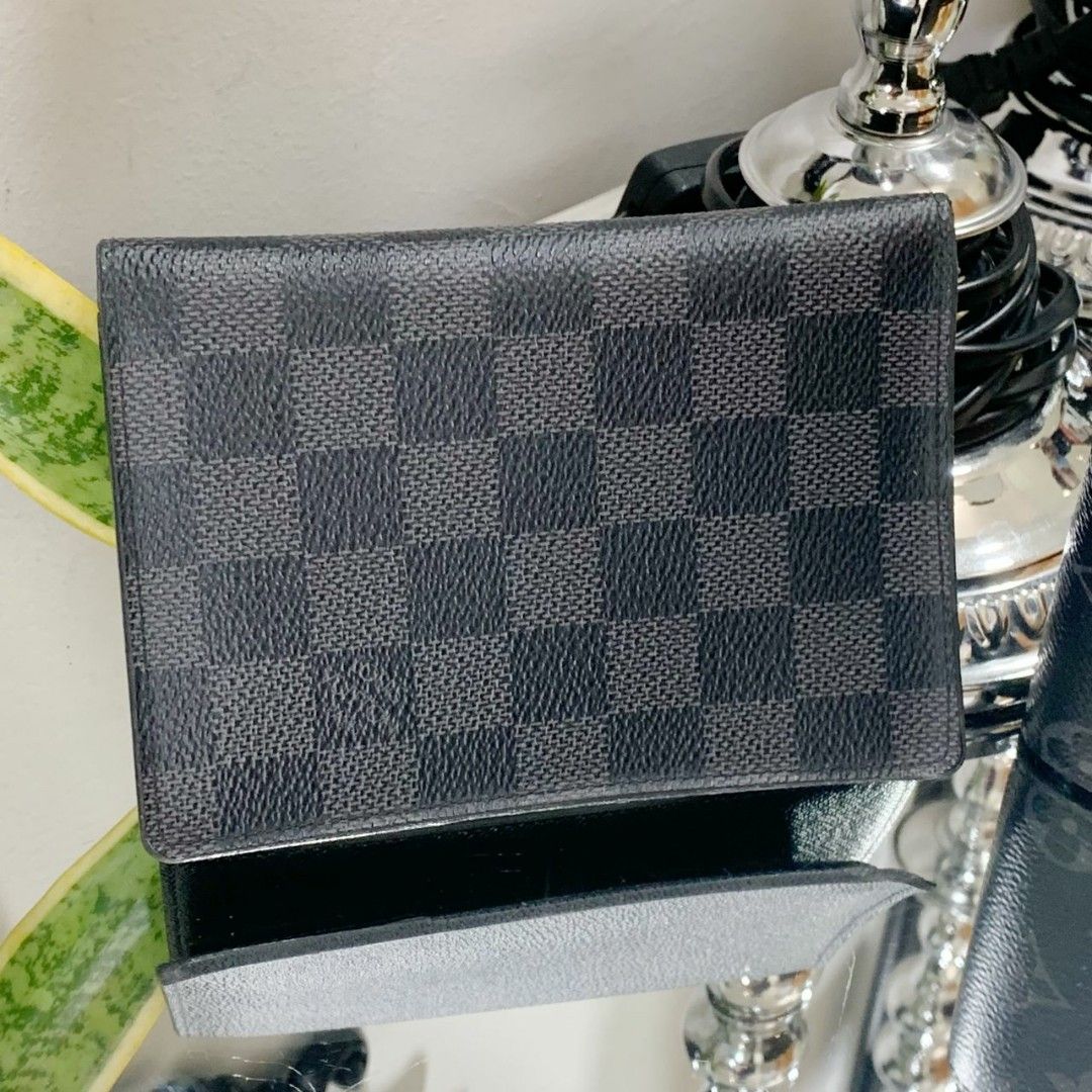 Louis Vuitton Damier Graphite canvas Long zippy wallet, Luxury, Bags &  Wallets on Carousell