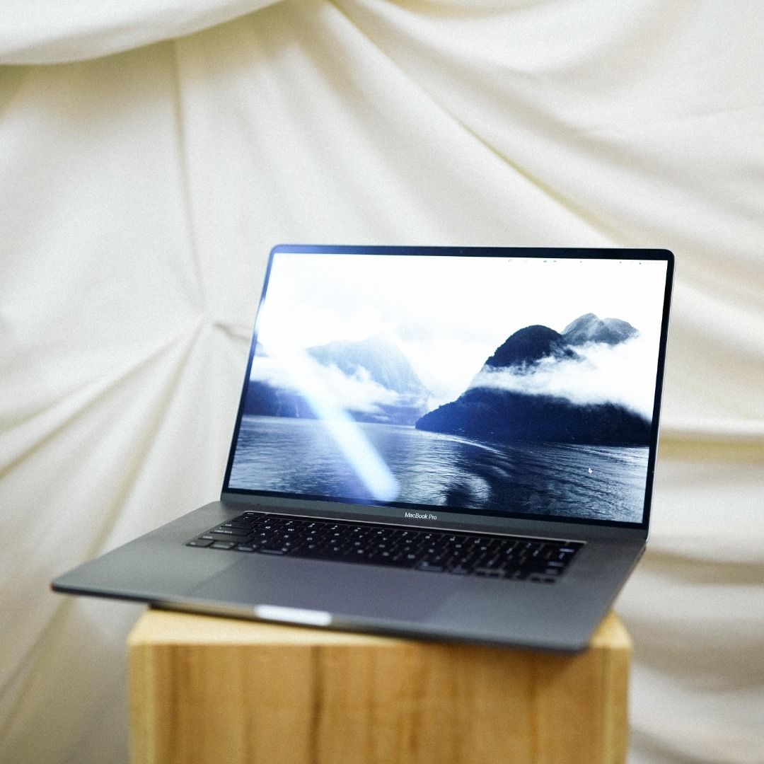 MacBook pro 2019 15インチ SSD 1T メモリー32G - ノートPC