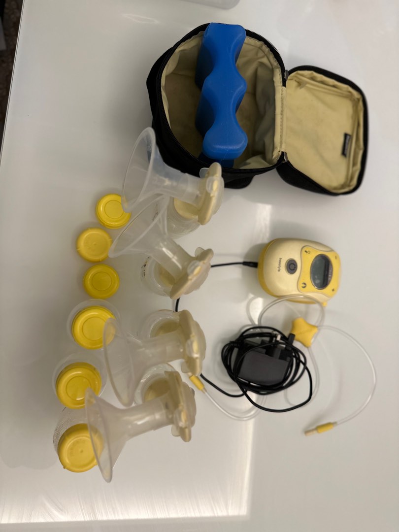 Medela Freestyle Breast Pump, Babies & Kids, Nursing & Feeding