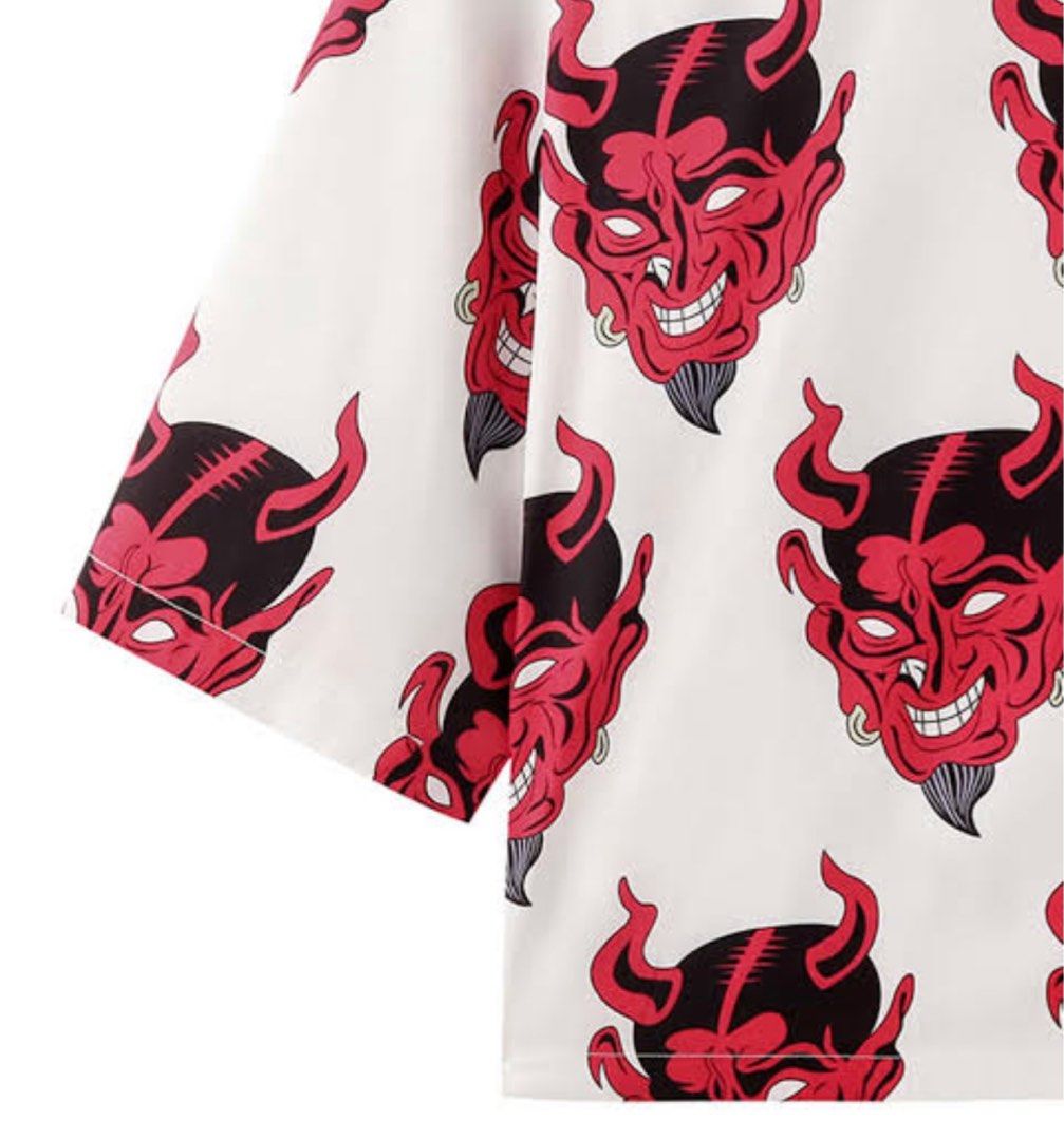 Men Demon Print Open Front Kimono (Category: Vests) located in Angeles City. Submitted by jaja_coleene (Listing ID 1259958641, Image 2). Description: - never been used - size: S .