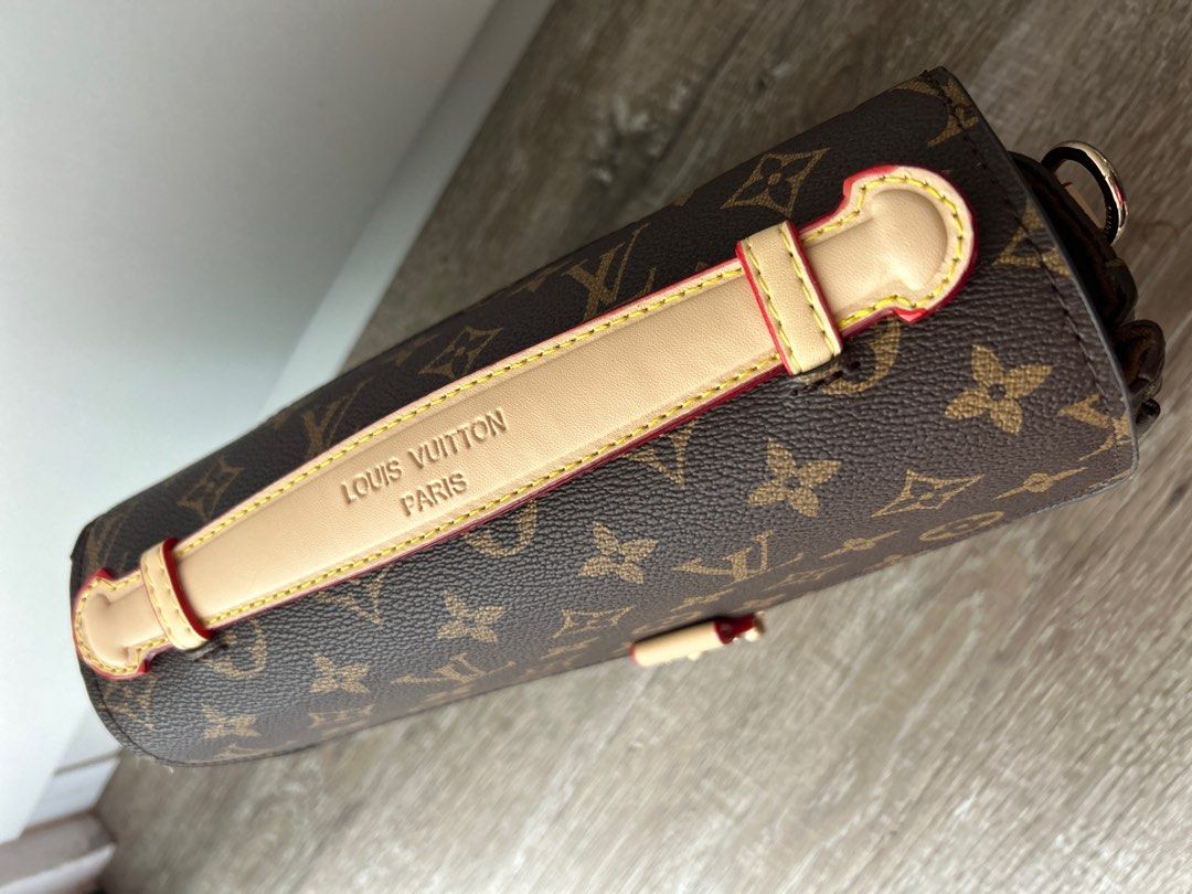 Louis Vuitton Pochette Métis in Blue, Women's Fashion, Bags & Wallets,  Cross-body Bags on Carousell