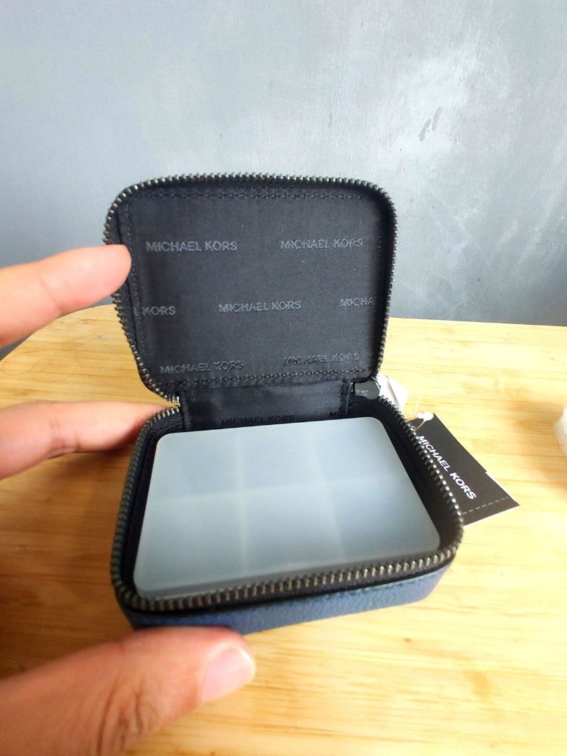 Michael Kors Pill Coin Organizer