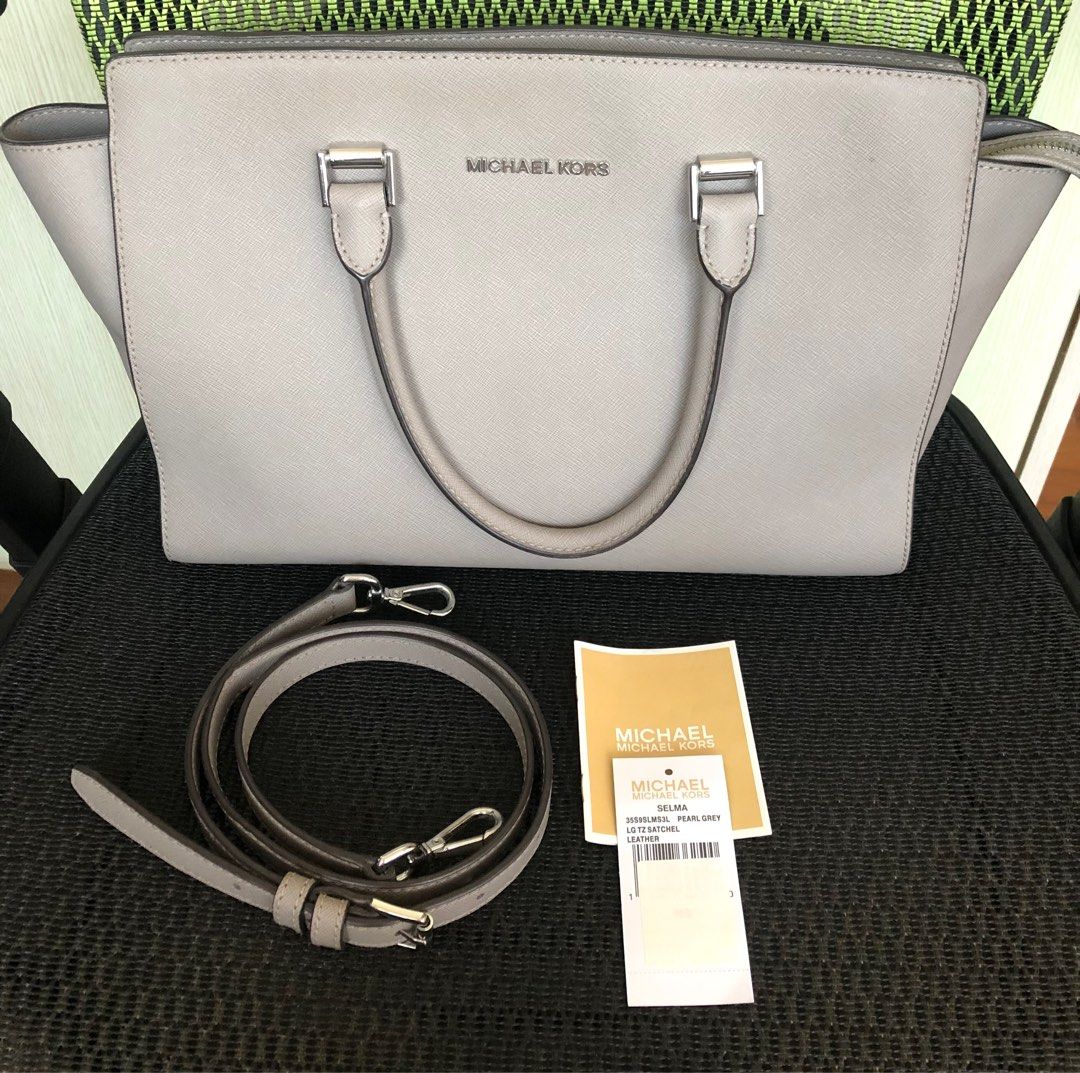 Michael Kors Jet Set Travel Large Chain Shoulder Tote in Navy, Women's  Fashion, Bags & Wallets, Tote Bags on Carousell