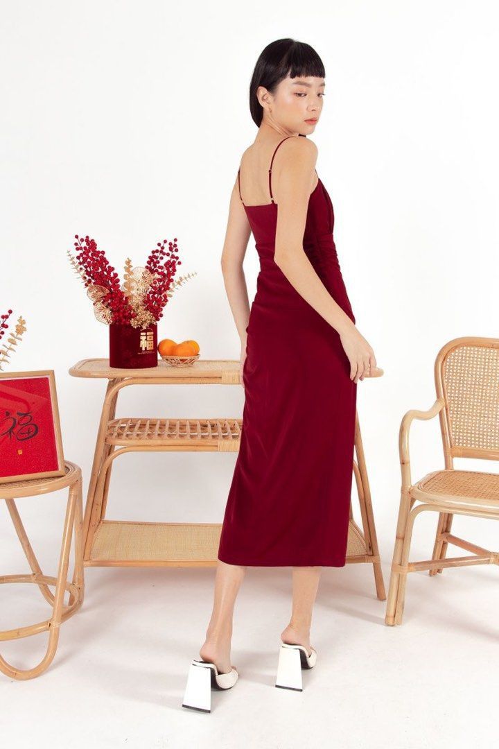Red midi dress with slit hot sale
