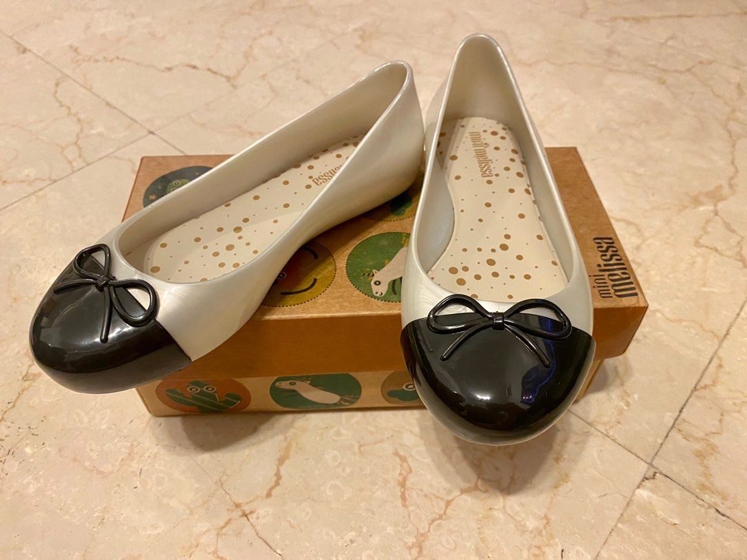 White mini shop melissa shoes