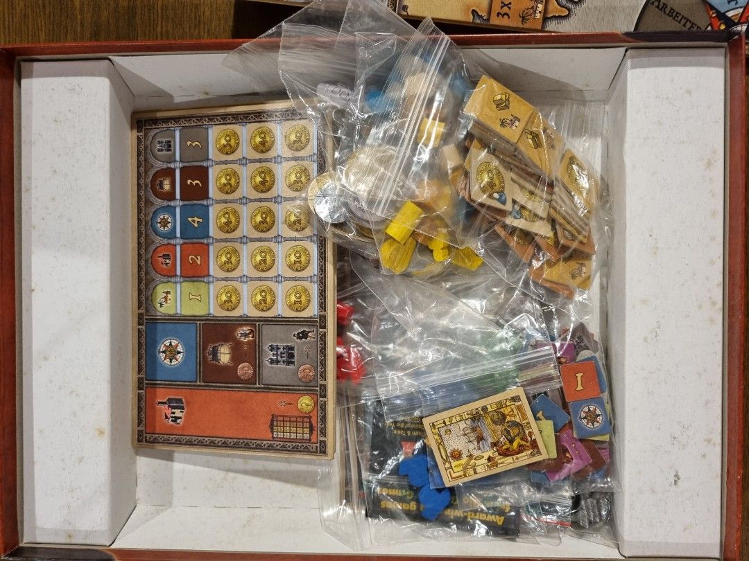 Navegador second hand board game, Hobbies & Toys, Toys & Games on