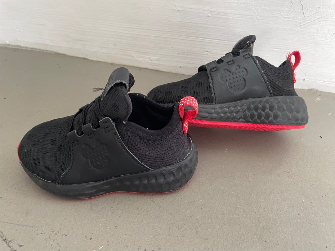 New balance Disney girl shoe