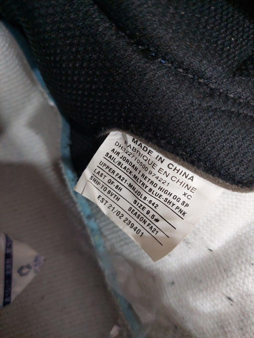 Jordan 1 clearance travis scott tag